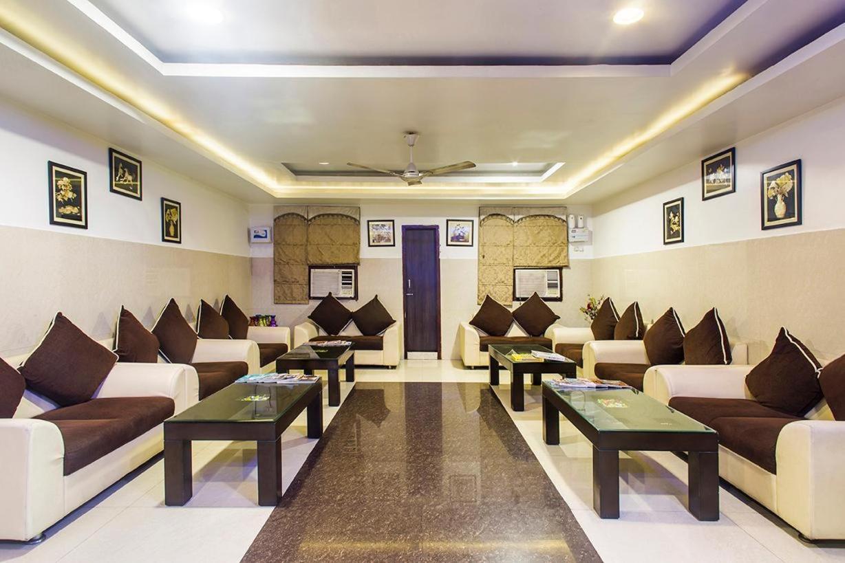 Babian Inn Lucknow Buitenkant foto